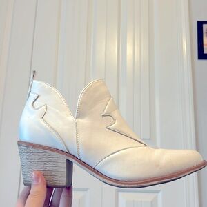White Pierre Dumas Booties